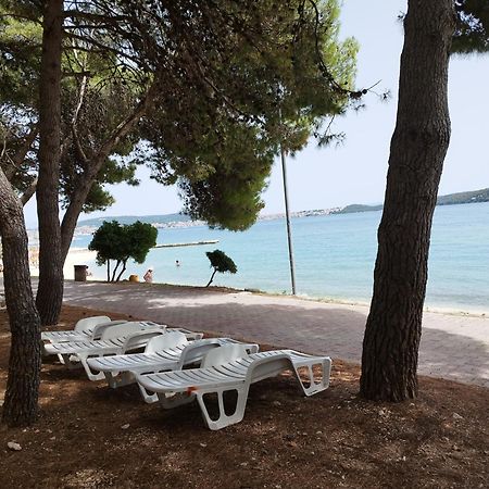 Apartamento Domenico - 50 M From The Sea Donji Seget Exterior foto