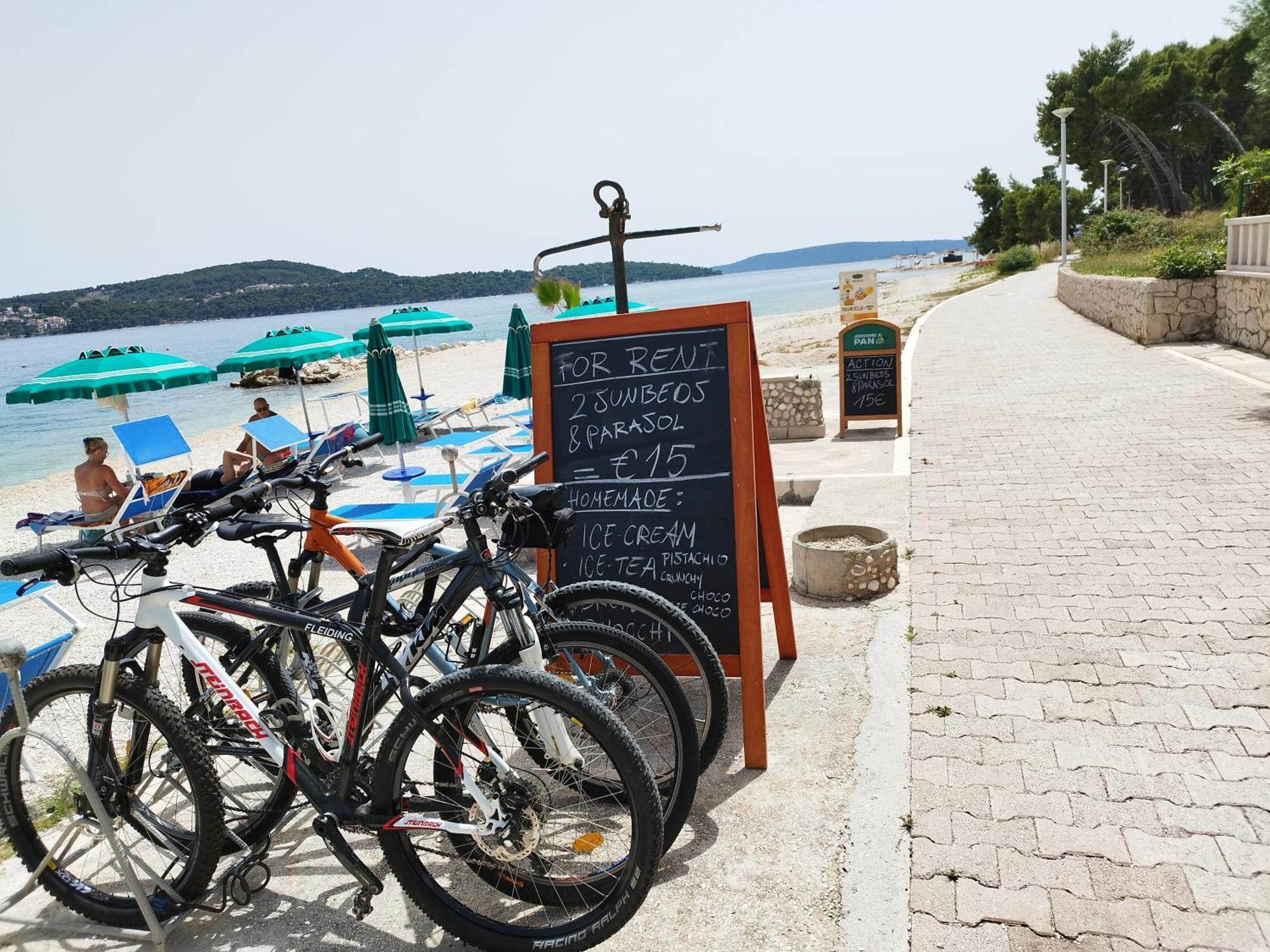 Apartamento Domenico - 50 M From The Sea Donji Seget Exterior foto